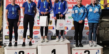 Powiększ grafikę: srebrny-medal-wiktorii-makulskiej-na-mistrzostwach-polski-w-maratonie-kajakowym-206918.jpg