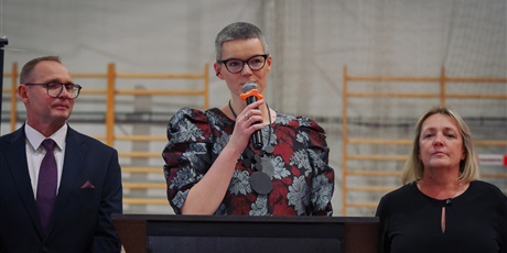 Powiększ grafikę: zakonczenie-roku-klas-maturalnych-fotorelacja-689952.jpg